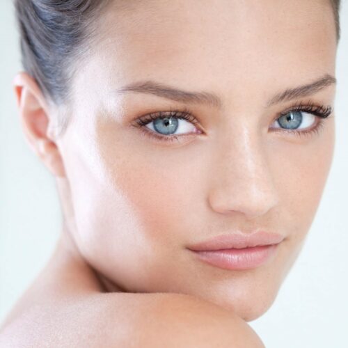 Viso-riposato-e-luminoso-rimedi-naturali
